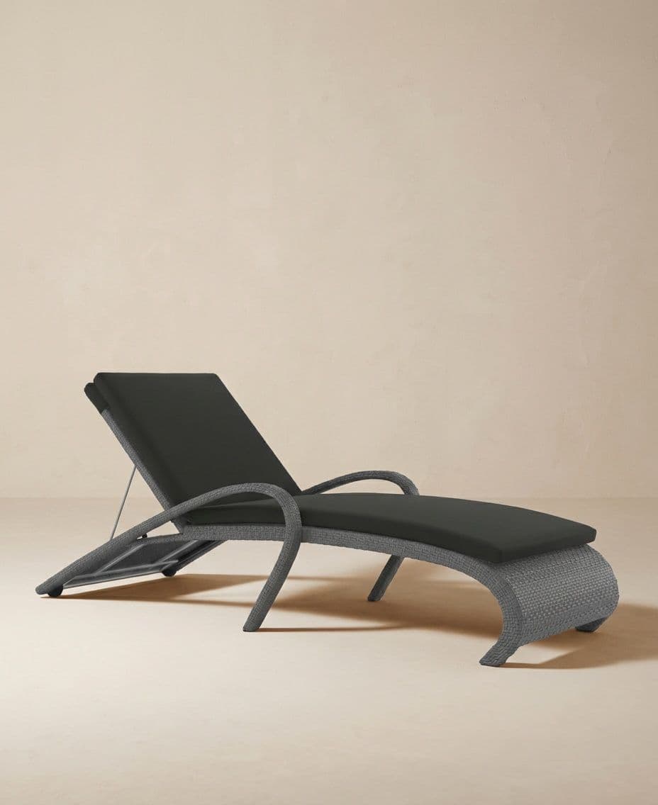SUN LOUNGER