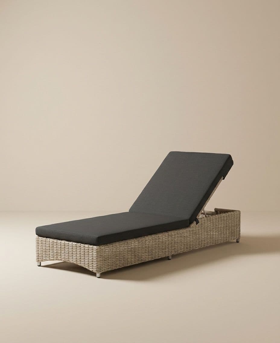 SUN LOUNGER