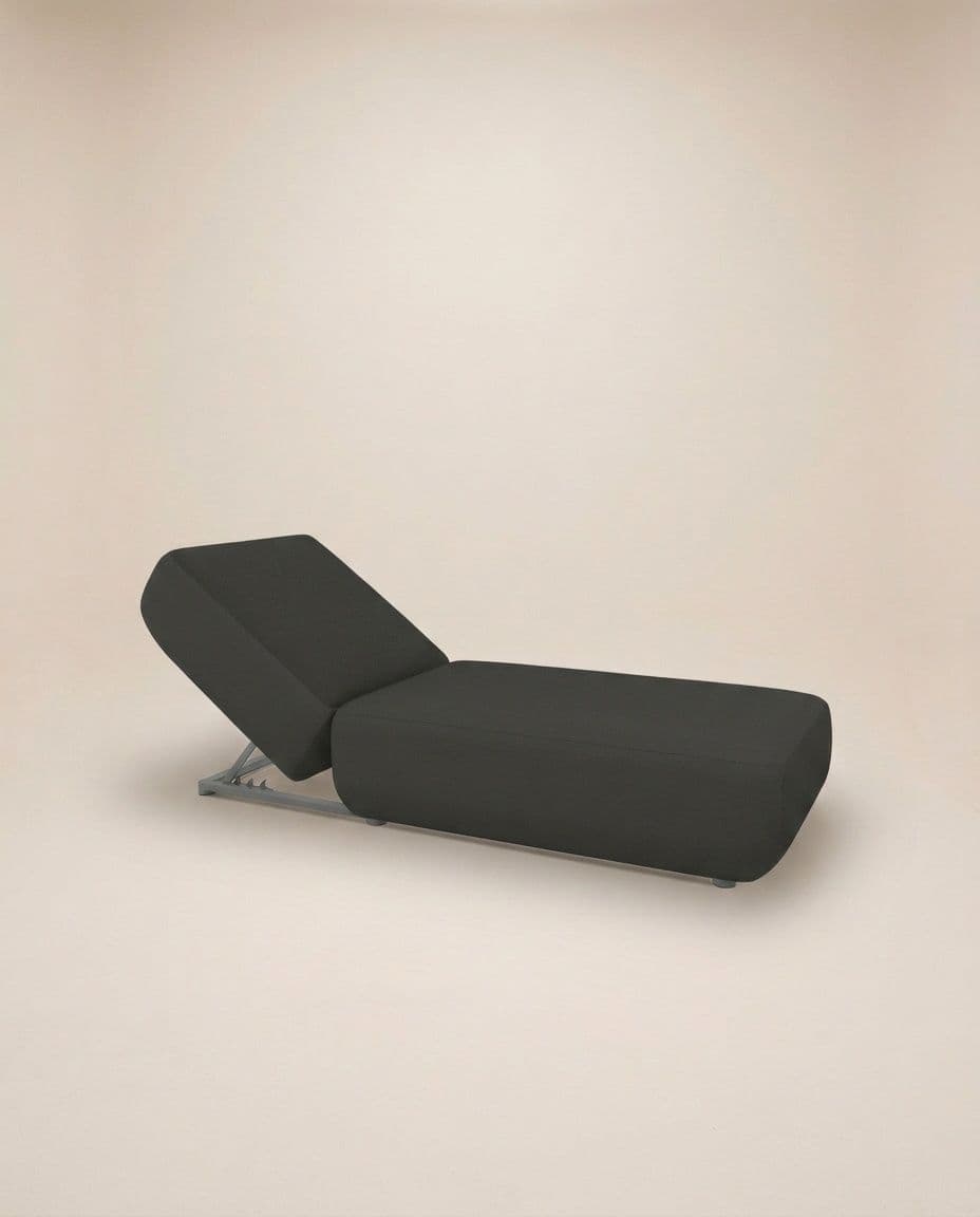 SUN LOUNGER