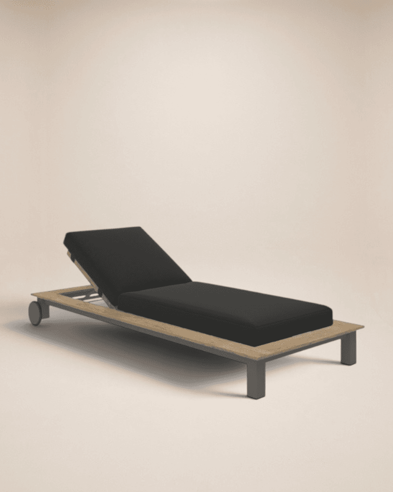 DECK LOUNGER