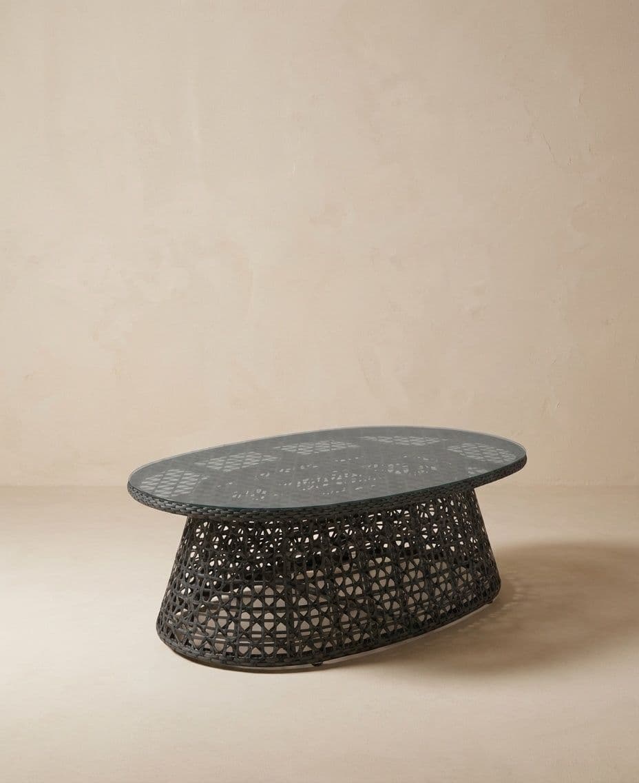 COFFEE TABLE INCL. TEMPERED GLASS TOP
