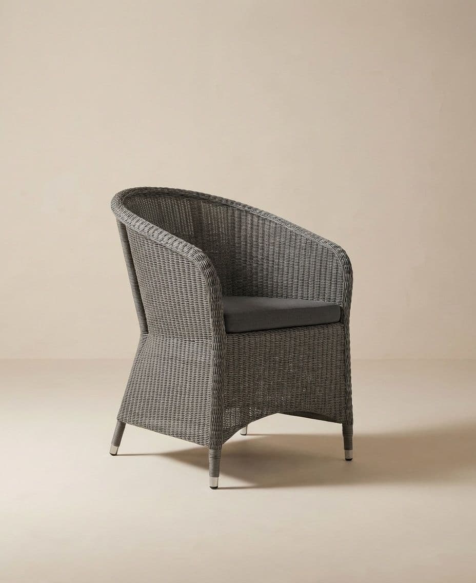 ARM CHAIR